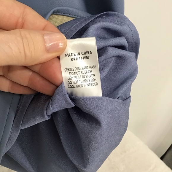 THML Wome’s Faux Leather V-Neck Ruffle Sleeve Dress Casual Career Blue Size L - Picture 2 of 8